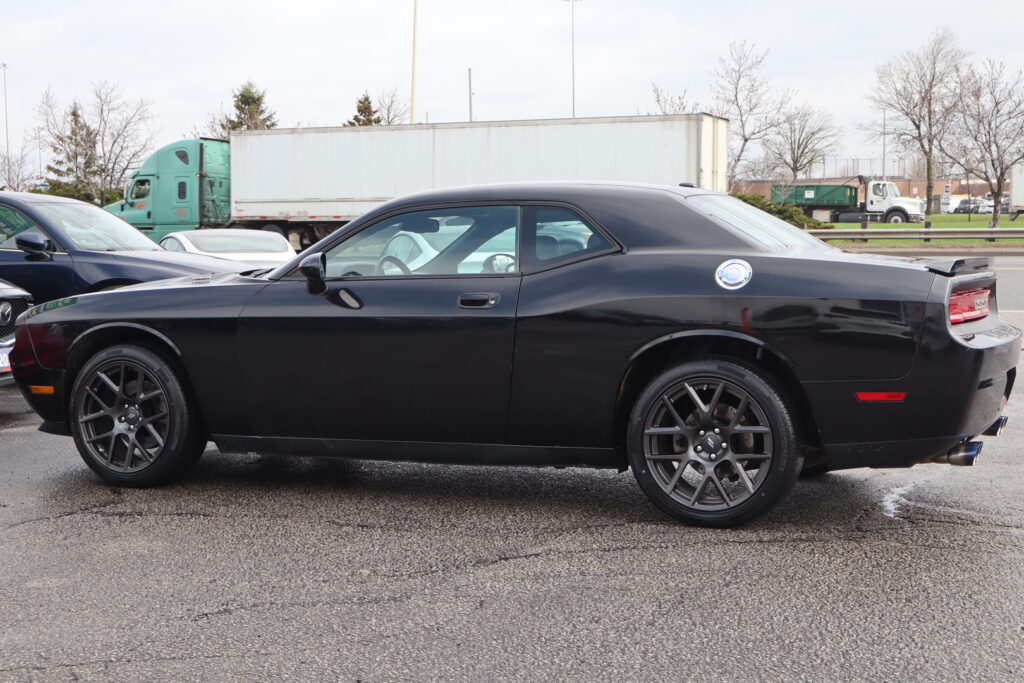 2010 Dodge Challenger R/T Manual Hemi V8​ | D9812