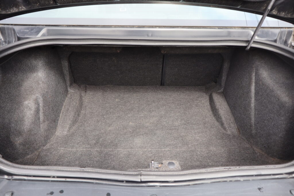 2010 Dodge Challenger R/T Manual Hemi V8​ | D9812