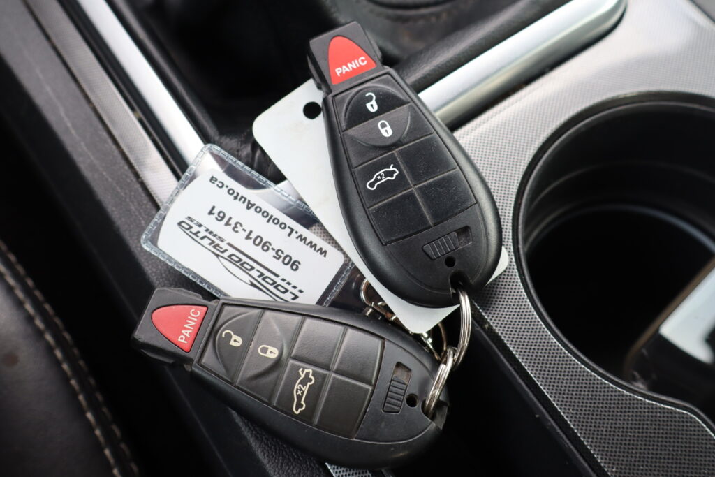 2010 Dodge Challenger R/T Manual Hemi V8​ | D9812