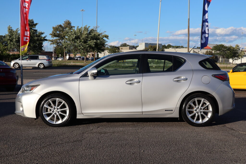 2012 Lexus CT 200h Hybrid No Accident Clean Carfax​ | D10340