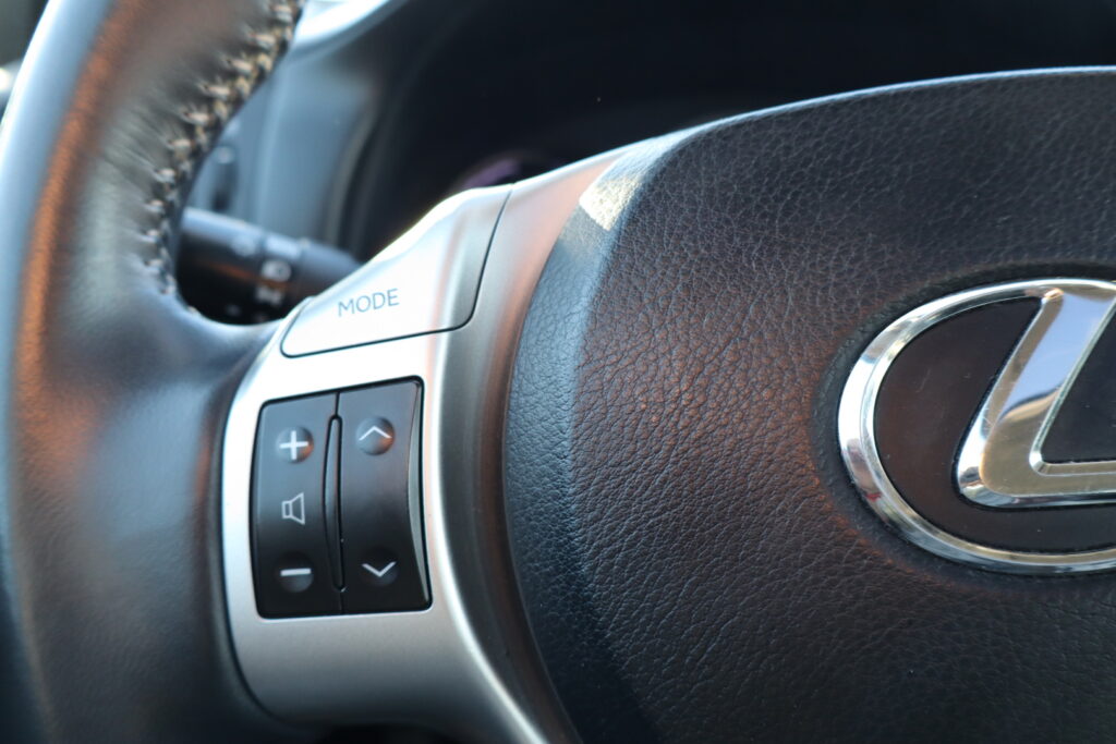 2012 Lexus CT 200h Hybrid No Accident Clean Carfax​ | D10340